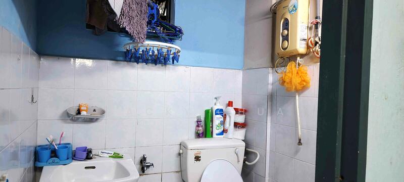 Flat for Sale at Sri Lanang - Jacky Chua - Bathroom - PropertyGuru.com.my