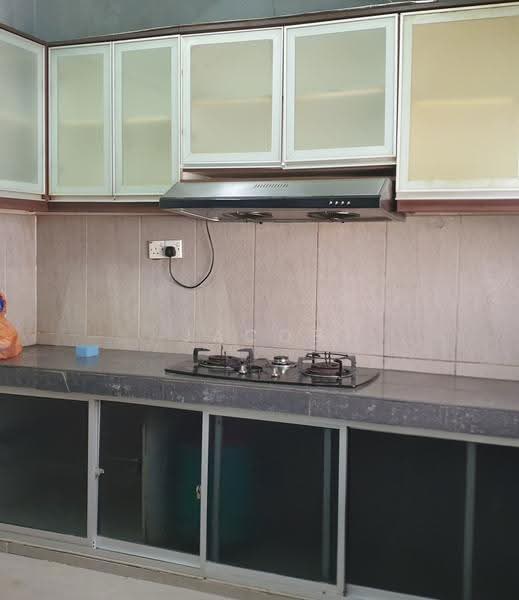 Rumah Teres untuk Disewa di Bandar Saujana Putra (Tanjong Duabelas) - Jacob Simmon - Kitchen - PropertyGuru.com.my