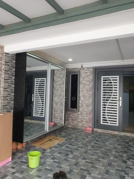 Rumah Teres untuk Disewa di Bandar Saujana Putra (Tanjong Duabelas) - Jacob Simmon - Exterior - PropertyGuru.com.my