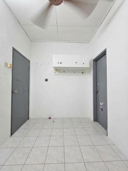 Rumah Teres untuk Disewa di Bandar Saujana Putra (Tanjong Duabelas) - Jacob Simmon - Interior - PropertyGuru.com.my