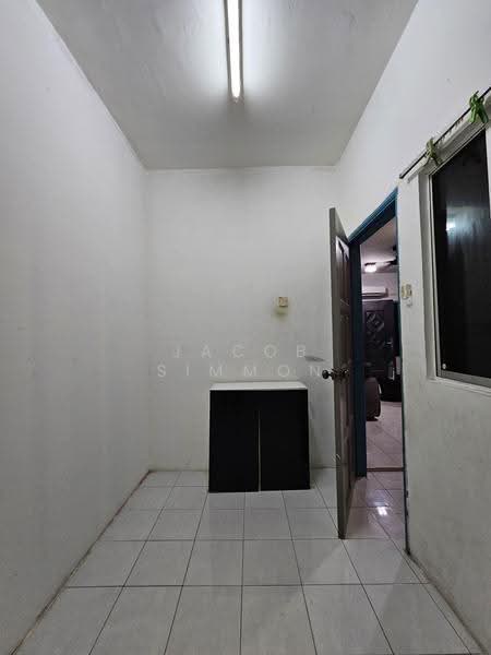 Rumah Teres untuk Disewa di Bandar Saujana Putra (Tanjong Duabelas) - Jacob Simmon - PropertyGuru.com.my