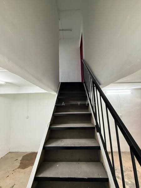 Rumah Teres 2-Tingkat untuk Dijual di Taman Nora (Ulu Tiram) - Lisa Yeo - Corridor - PropertyGuru.com.my