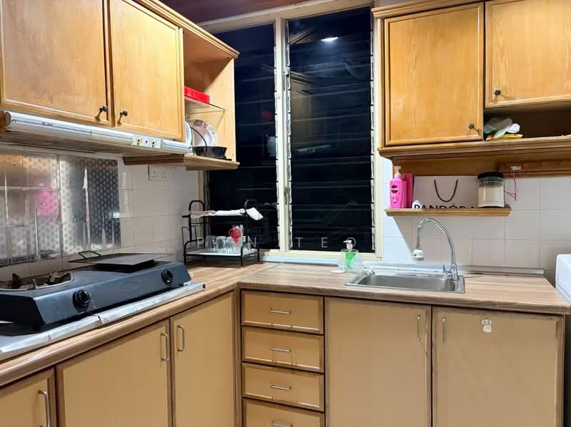 Kayangan Puri Mutiara (KPM) untuk Untuk Disewa - RM 1,200 /bulan, Feb 2026 - Kitchen - PropertyGuru.com.my