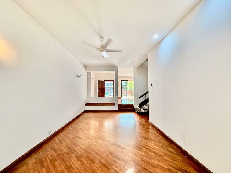 2-storey Terraced House for Sale in Taman Tun Dr Ismail (Kuala Lumpur) - Yin Peng . - Living Room - PropertyGuru.com.my
