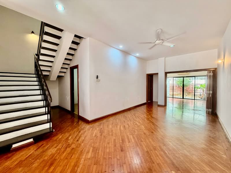2-storey Terraced House for Sale in Taman Tun Dr Ismail (Kuala Lumpur) - Yin Peng . - Living Room - PropertyGuru.com.my