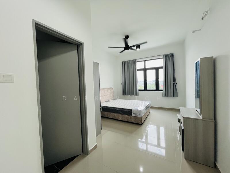Servis Apartment untuk Disewa di Serviced Residence @ The Louvre @ Country Heights - Darren Toh - Bedroom - PropertyGuru.com.my