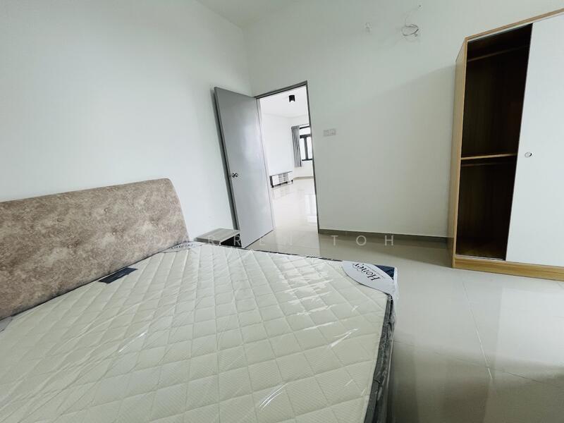 Servis Apartment untuk Disewa di Serviced Residence @ The Louvre @ Country Heights - Darren Toh - Bedroom - PropertyGuru.com.my