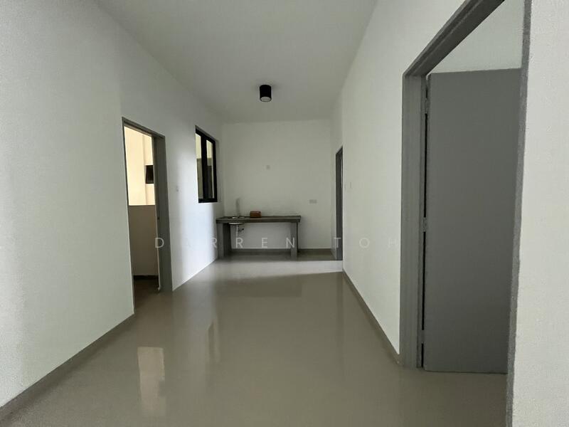Servis Apartment untuk Disewa di Serviced Residence @ The Louvre @ Country Heights - Darren Toh - Corridor - PropertyGuru.com.my