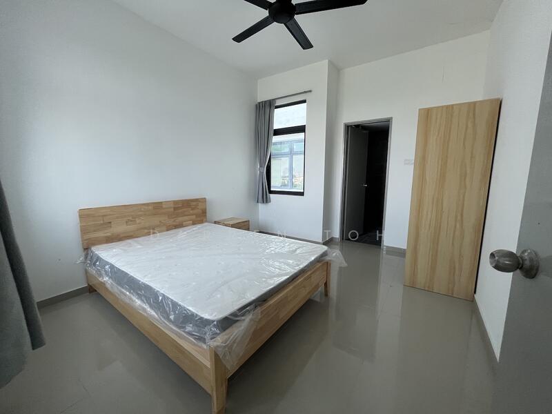 Servis Apartment untuk Disewa di Serviced Residence @ The Louvre @ Country Heights - Darren Toh - Bedroom - PropertyGuru.com.my