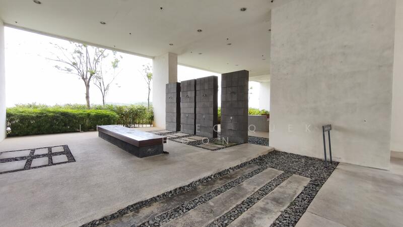 Servis Apartment untuk Dijual di Trefoil @ Setia City - Liza Tieo Quek Hoon - Exterior - PropertyGuru.com.my