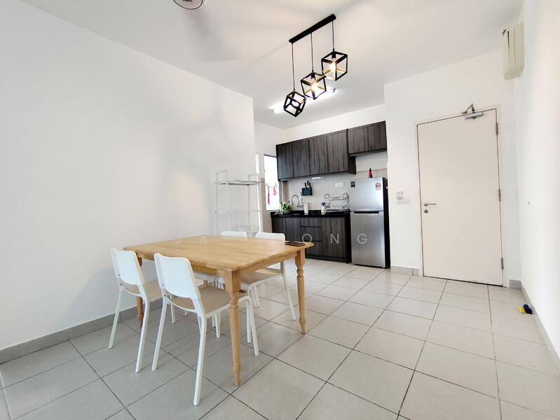 Dining Area & Dry Kitchen