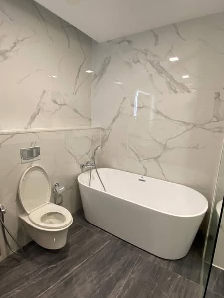 Core Residence @ TRX untuk Untuk Dijual - RM 1,650,000, Apr 2026 - Bathroom - PropertyGuru.com.my