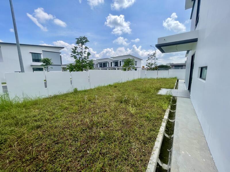 Rumah Teres 2 Tingkat untuk Dijual di Taman Adda Heights (Tebrau) - KT Tan - Exterior - PropertyGuru.com.my