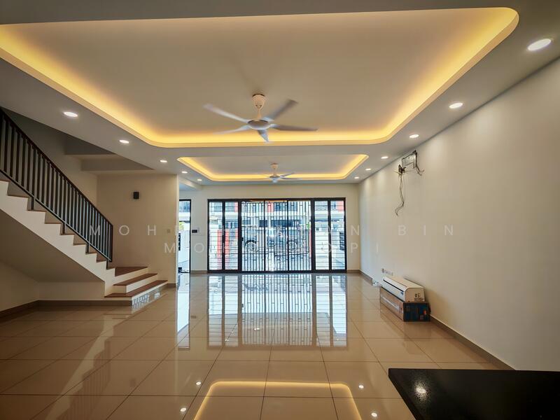 Untuk Disewa - Elmina Green Seven