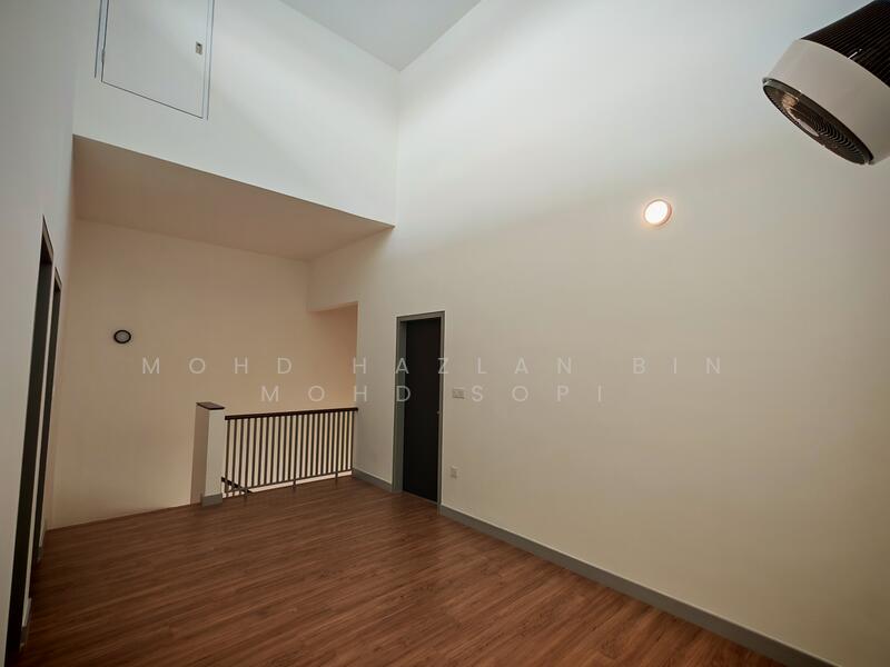 Untuk Disewa - Elmina Green Seven