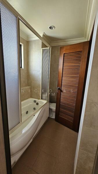 Kondominium untuk Dijual di Eden Fairway Condominium - Nickolas Lim - Bathroom - PropertyGuru.com.my