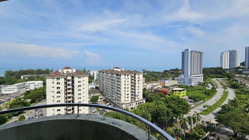 Kondominium untuk Dijual di Eden Fairway Condominium - Nickolas Lim - Balcony - PropertyGuru.com.my