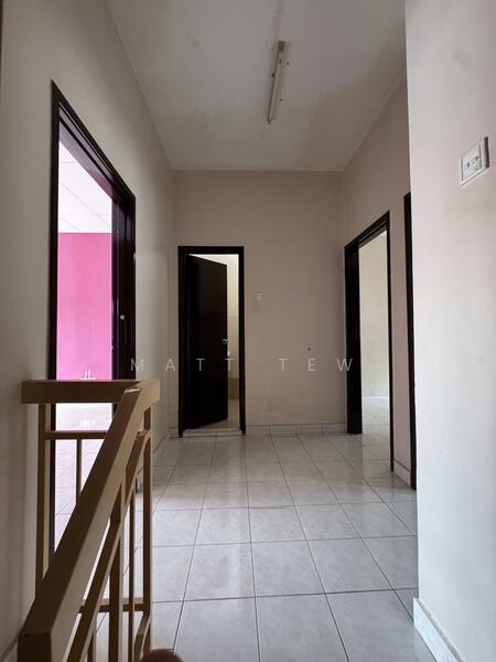 2-storey Terraced House for Rent in Bandar Bukit Tinggi 2 (Klang) - Matt Tew - Corridor - PropertyGuru.com.my