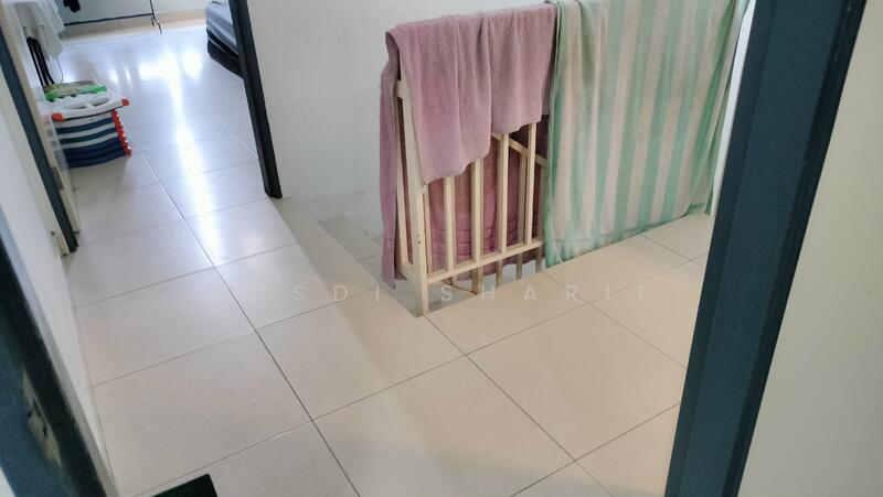 2-storey Terraced House for Sale in Rawang (Selangor) - Rosdi Sharif - Corridor - PropertyGuru.com.my