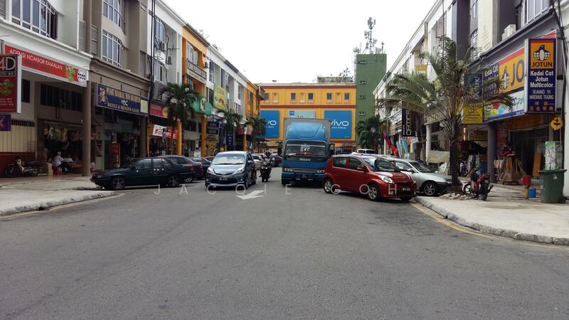 For Rent - Medan Idaman Business Centre