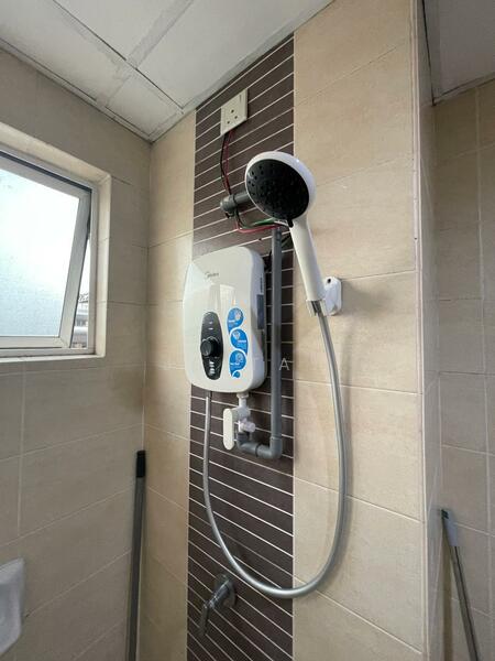 Cova Villa untuk Untuk Disewa - RM 600 /bulan, Feb 2026 - Bathroom - PropertyGuru.com.my