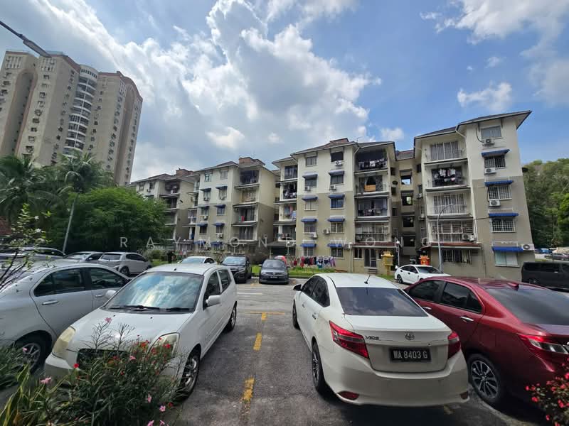 Kondominium untuk Dijual di Pandan Heights Condominium - Raymond Wong - Balcony - PropertyGuru.com.my