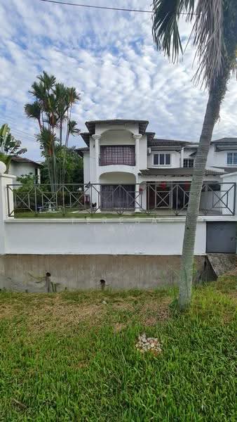 Rumah Berkembar untuk Dijual di Taman Sungai Besi Indah (Seri Kembangan) - Teresa Law - Exterior - PropertyGuru.com.my