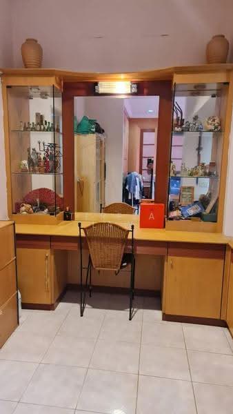 Rumah Berkembar untuk Dijual di Taman Sungai Besi Indah (Seri Kembangan) - Teresa Law - Bedroom - PropertyGuru.com.my