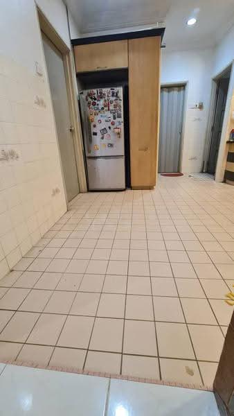 Rumah Berkembar untuk Dijual di Taman Sungai Besi Indah (Seri Kembangan) - Teresa Law - PropertyGuru.com.my