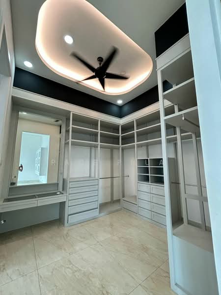 Bungalow for Sale in Country Heights Damansara (Kuala Lumpur) - Race Phua - Master Bedroom - PropertyGuru.com.my