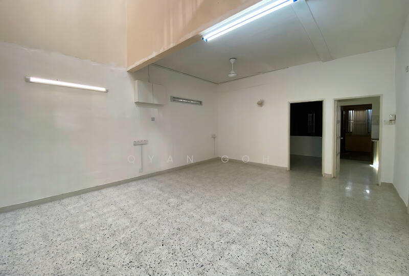 Terraced House for Sale in Island Glades (Jelutong) - Qyan Goh - Living Room - PropertyGuru.com.my