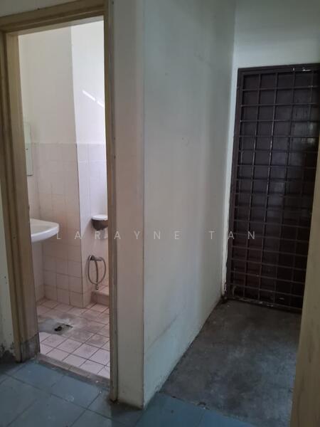 Shop for Rent in Bandar Sunway Seberang Jaya (Seberang Jaya) - Larayne Tan - Bathroom - PropertyGuru.com.my