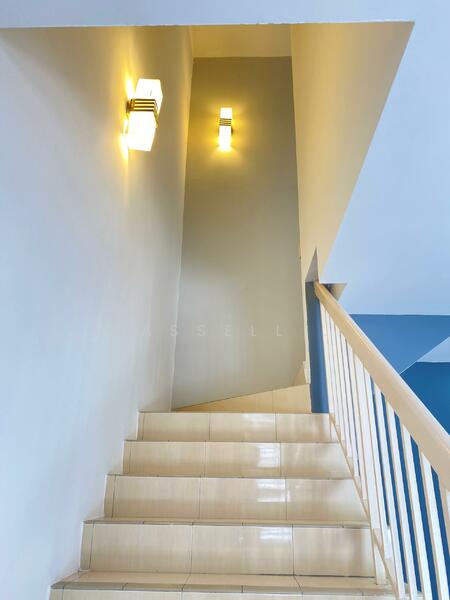 Cluster House for Sale in Bandar Saujana Putra (Tanjong Duabelas) - Cassell . - Corridor - PropertyGuru.com.my