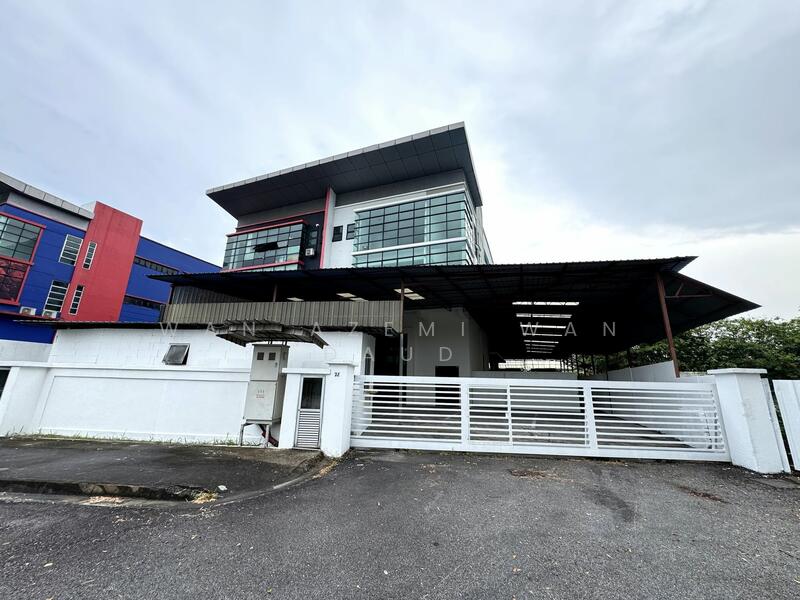 Factory for Sale in Shah Alam (Selangor) - Wan Azemi Wan Daud - Exterior - PropertyGuru.com.my
