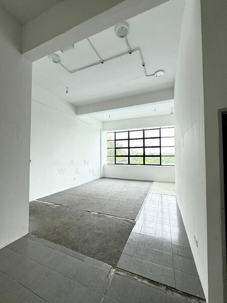 Factory for Sale in Shah Alam (Selangor) - Wan Azemi Wan Daud - Interior - PropertyGuru.com.my