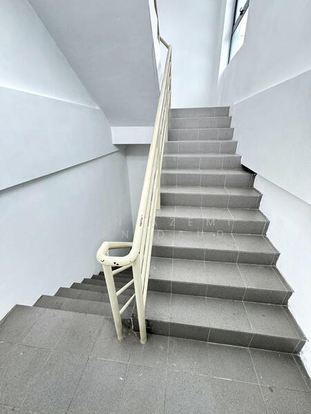 Factory for Sale in Shah Alam (Selangor) - Wan Azemi Wan Daud - Corridor - PropertyGuru.com.my