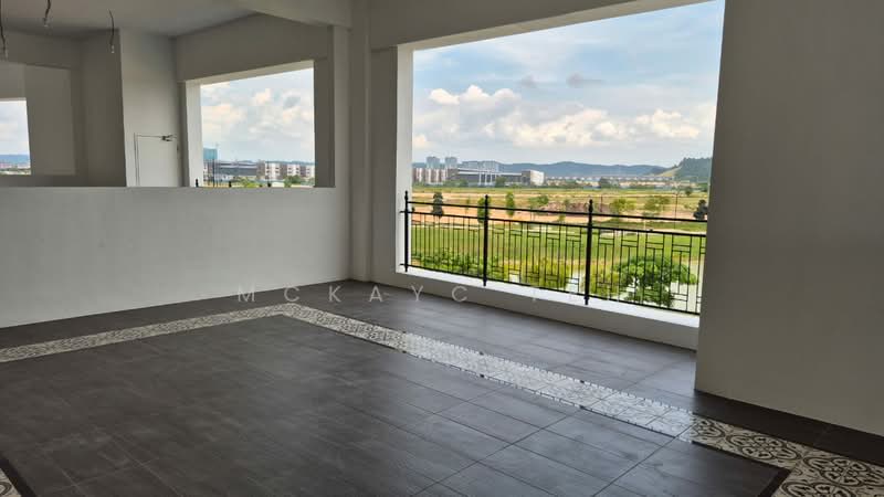 Kedai untuk Disewa di Bandar Puncak Alam (Puncak Alam) - MckayC TEH - Balcony - PropertyGuru.com.my