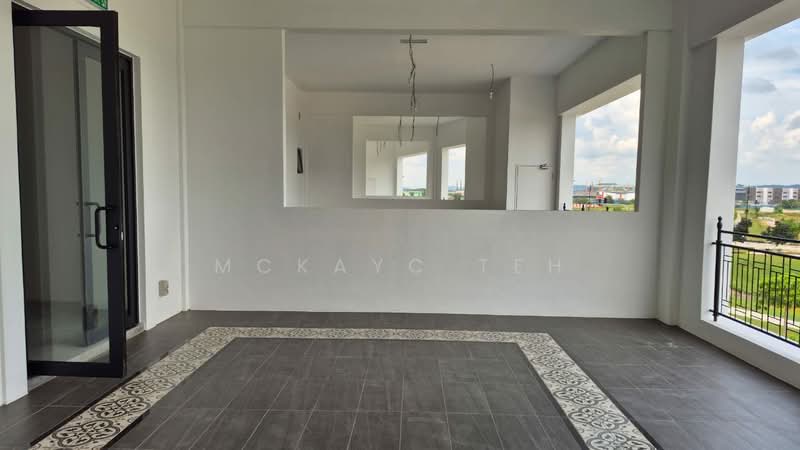 Kedai untuk Disewa di Bandar Puncak Alam (Puncak Alam) - MckayC TEH - Balcony - PropertyGuru.com.my
