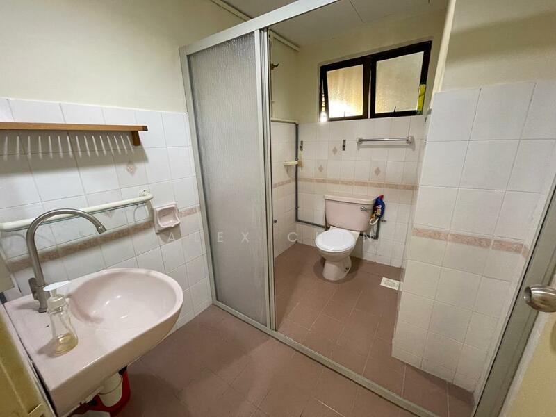 Vista Komanwel C untuk Untuk Disewa - RM 2,100 /bulan, Mac 2026 - Bathroom - PropertyGuru.com.my