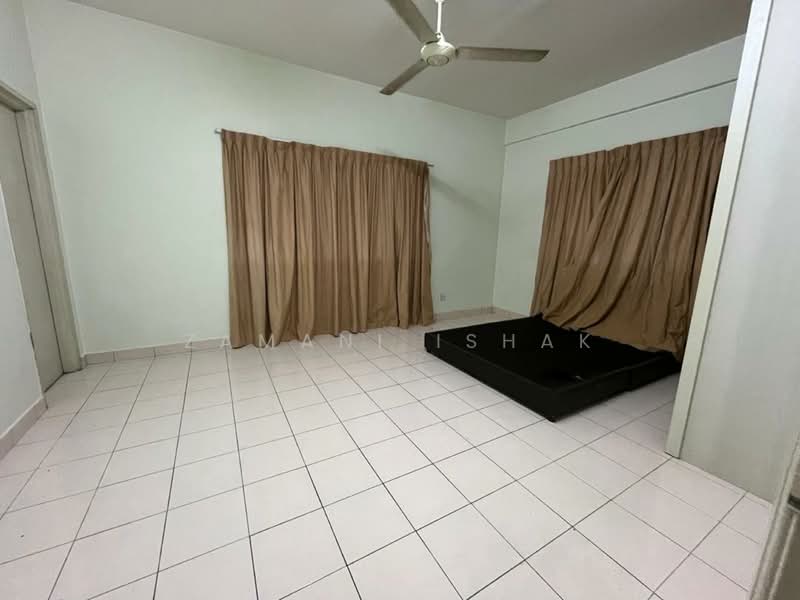 Kondominium untuk Dijual di Juta Mines - Zamani Ishak - Bedroom - PropertyGuru.com.my