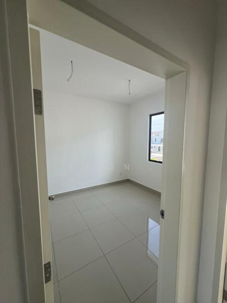 Rumah Teres 2 Tingkat untuk Dijual di Bandar Cassia (Batu Kawan) - Yusen . - Bedroom - PropertyGuru.com.my