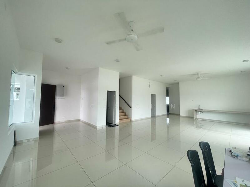 Rumah Berkembar untuk Dijual di Bandar Seri Botani (Simpang Pulai) - Lucas Chen - Living Room - PropertyGuru.com.my