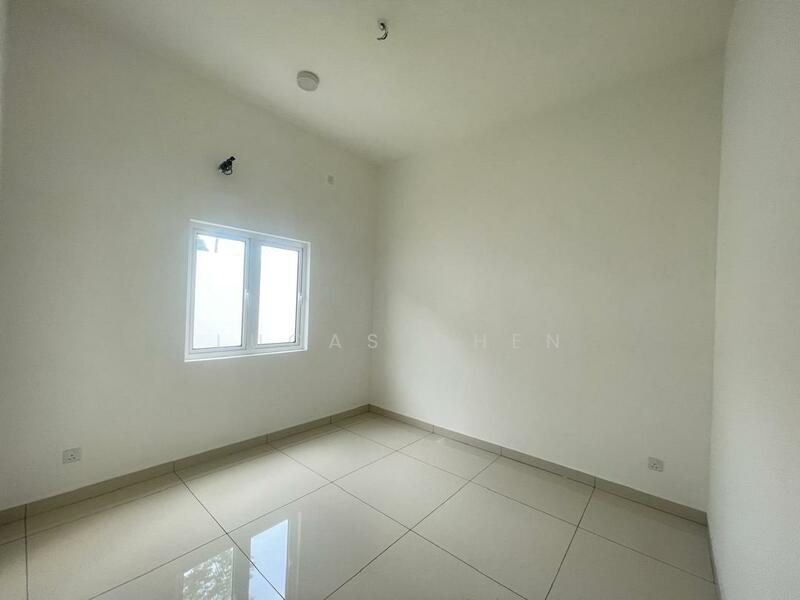 Rumah Berkembar untuk Dijual di Bandar Seri Botani (Simpang Pulai) - Lucas Chen - Bedroom - PropertyGuru.com.my