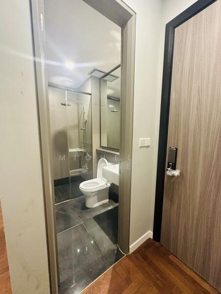 Servis Apartment untuk Disewa di Bloomsvale Menara Vista Petaling - Michelle Loke - Bathroom - PropertyGuru.com.my