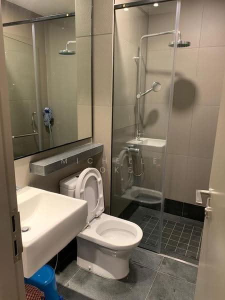 Kediaman Servis untuk Disewa di Bloomsvale - Michelle Loke - Bathroom - PropertyGuru.com.my
