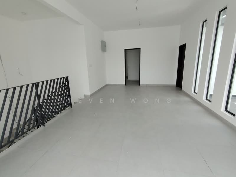 Semi-Detached House for Sale in Cheras (Selangor) - Steven Wong - Corridor - PropertyGuru.com.my