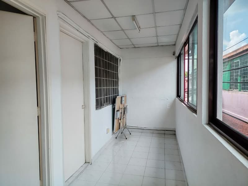 2-storey Terraced House for Sale in Danau Kota (Setapak) - Vivian Lee - Corridor - PropertyGuru.com.my