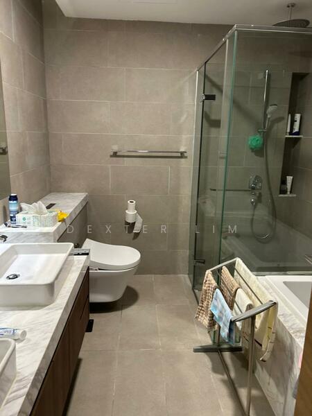 Service Residence for Sale at Aria - Dexter Lim - Bathroom - PropertyGuru.com.my