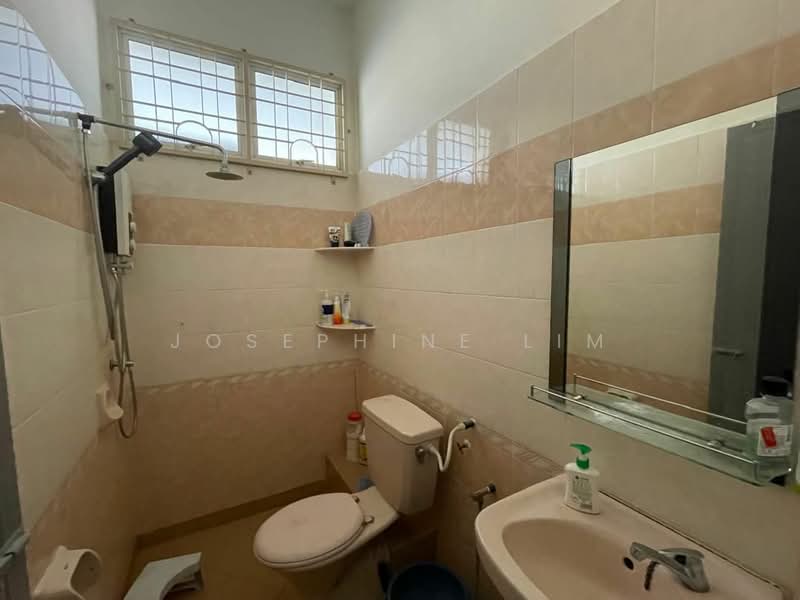 2-storey Terraced House for Sale in Taman Bukit Minyak Indah (Bukit Minyak) - Josephine Lim - Bathroom - PropertyGuru.com.my