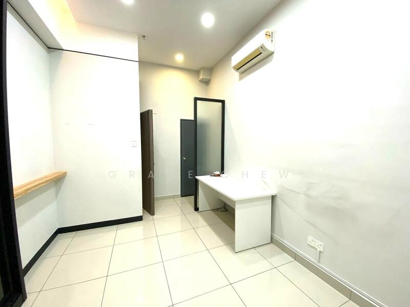 For Sale - Austin 18 - Versatile Business Suites